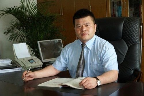 EMBA校友何向全、歌山.jpg