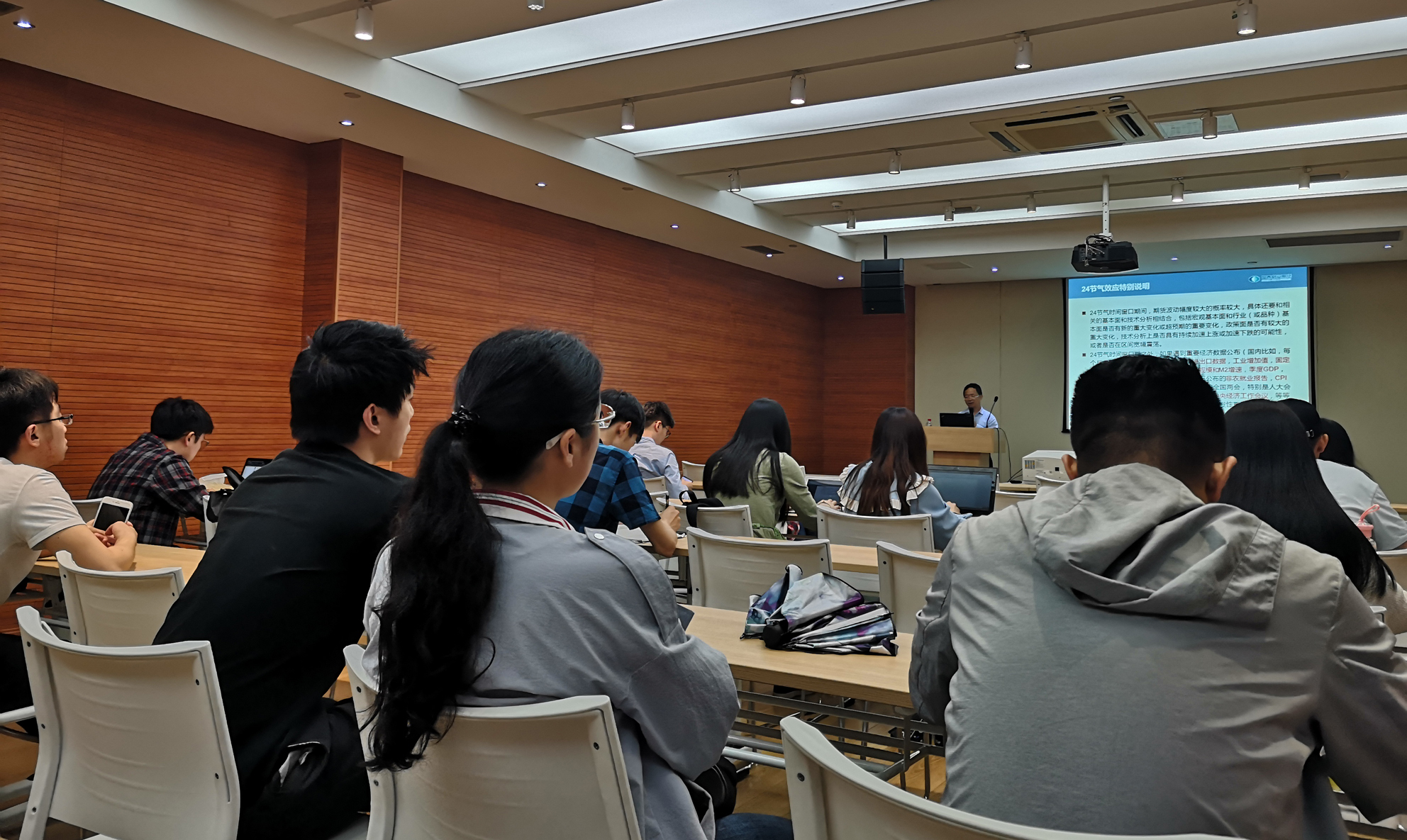 微信图片_20190613210642.jpg